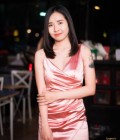 Dating Woman Thailand to กระทุ่มแบน : Siri, 24 years